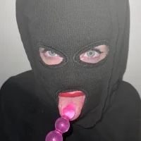 FicaCalda's Profile Pic
