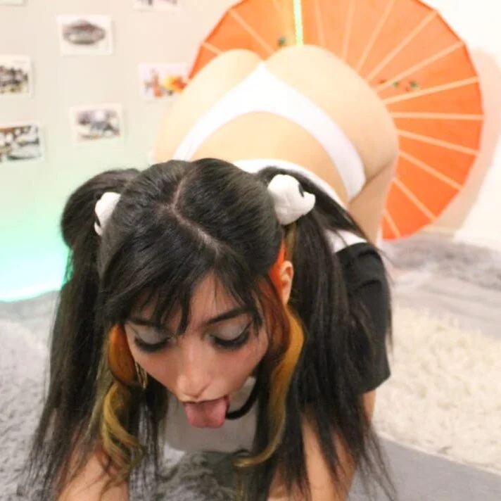 Felicia_smok3 Stripchat profile image