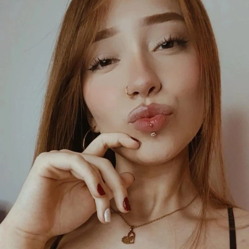 melanie_jhones profile photo