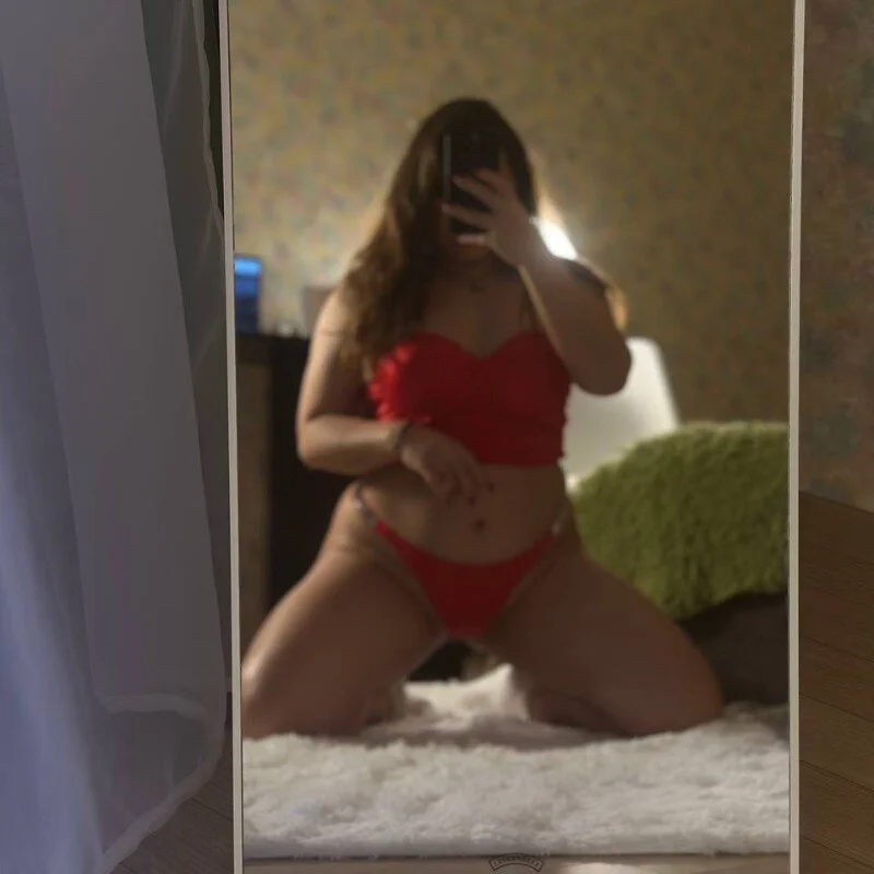 emilia_mur Stripchat profile image
