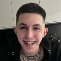Enneth2's Profile Pic