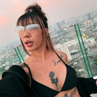 sisikimura's Offline Chat Room