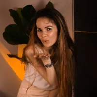 FanaiShina's Profile Pic