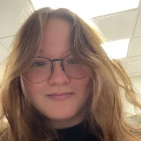 SamLoves10's Avatar Pic