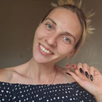 Gambar Profil Adriana_flower