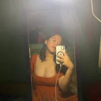 ScarletRose27's Avatar Pic