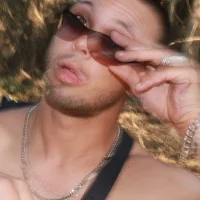 gudgrlbadboi's Profile Pic