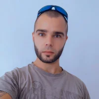 leoo14's Avatar Pic