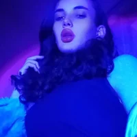 Angel_Evansss' Avatar Pic