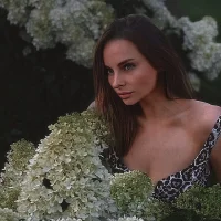 Lisa_Mira's Profile Pic