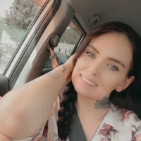 junerussell profiképe