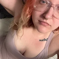 SubmissiveSlut2's Profile Pic