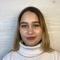 EmmaCruz's Avatar Photo