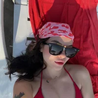 sexygirlfuc Adlı Modelin Avatarı