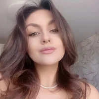 Gambar Profil Diane_Holmes