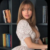 Scarlett_jc Adlı Modelin Avatarı