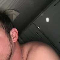 Slika avatara modela Hfexpress