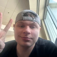 redhood213's Avatar Pic