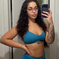 Nikkiicky's Profile Pic