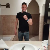 Kylxxx8 Adlı Modelin Avatarı