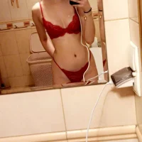 sweetyoungpussy0's Avatar Photo