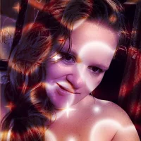WhtGrl's Profile Pic
