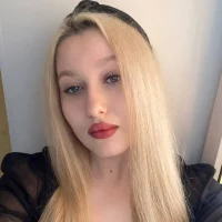 yoursAnna's Profile Pic