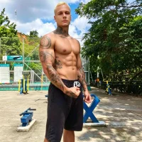 damian_becker Adlı Modelin Avatarı