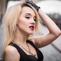 lilcherrygirl's Profile Pic