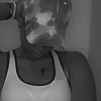 Foto do perfil de SellyPrettyBabe