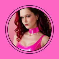 MagicLilly32's Profile Pic