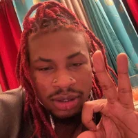 sacered's Profile Pic