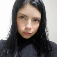 abril_ev's Profile Pic