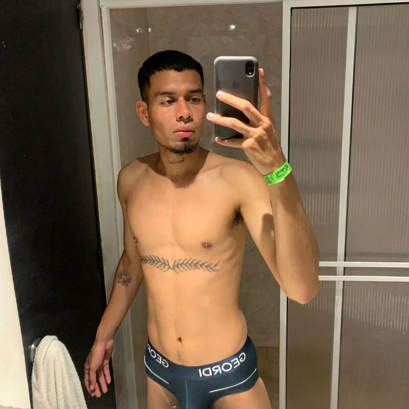 FriendShy_888 profile photo