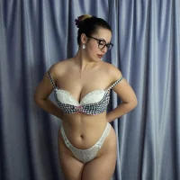 รูปโปรไฟล์ของ bustysierra