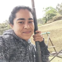 Julieth-Grey's Profile Pic