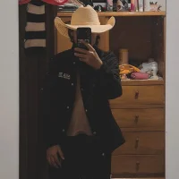 skinnysexy18's Avatar Pic