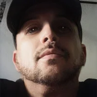 Immagine del profilo di DeviantAdam