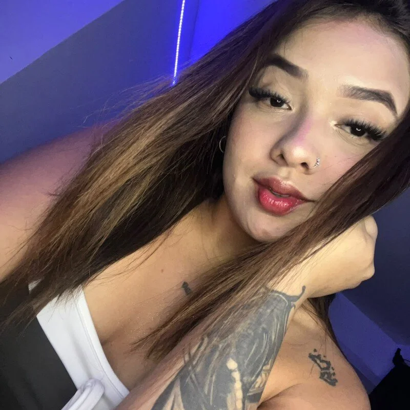 EmmaGrey_mml profile photo