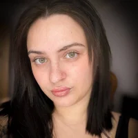ElinaStray's Profile Pic
