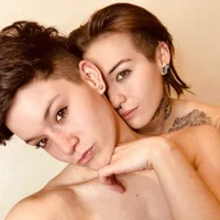 Profilová fotka 2lesbianhotties