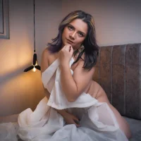 Kiara_Cruz__ Adlı Modelin Avatarı