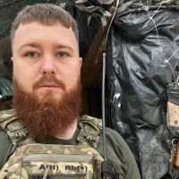 Arthur_military Adlı Modelin Avatarı