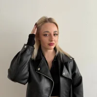 VeronaDancy's Profile Pic
