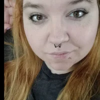 NickyOnHerKnees' Avatar Photo