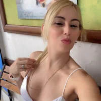 MailynCastellano18's Profile Pic