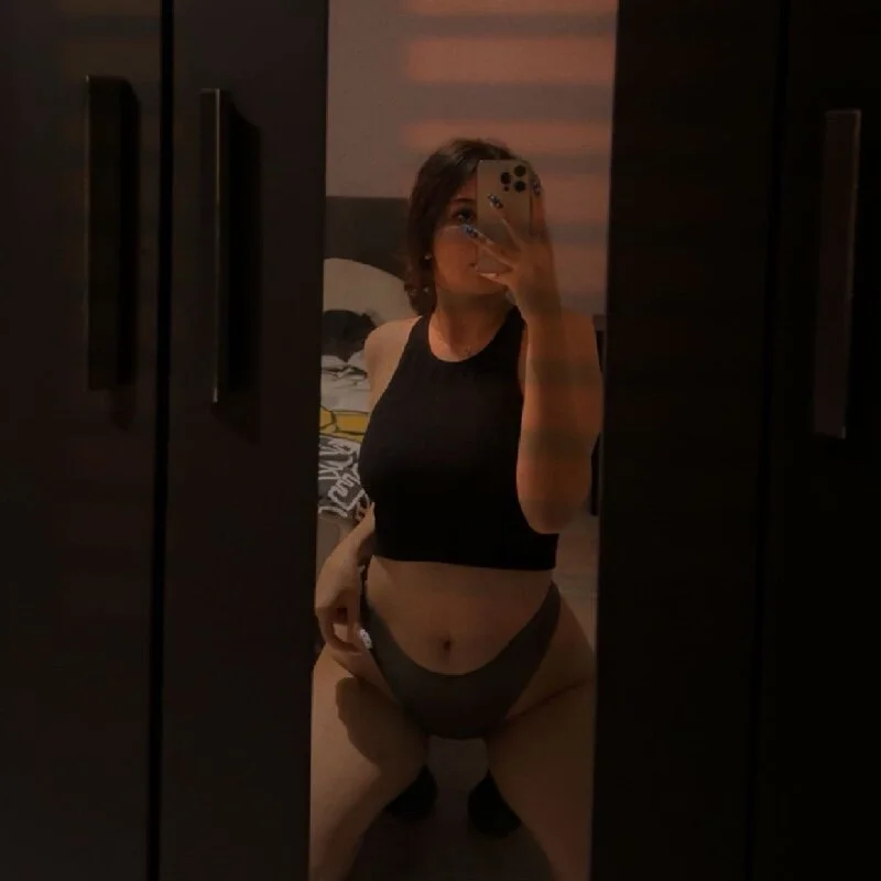deea_dya Stripchat profile image