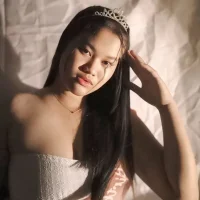 naughty_regine webcam model