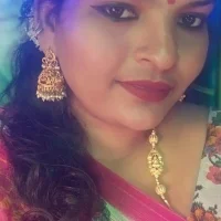 Lovely-priyanka Φωτ, Προφίλ