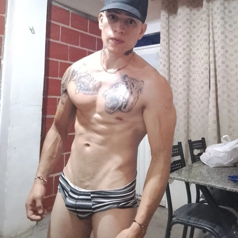 kanonbigcock90 profile photo